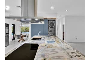 15821 Sw 61st St, Davie