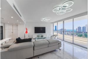 19195 Ne 36th Ct 2707, Aventura