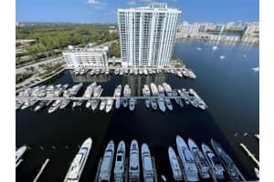 17301 Biscayne Blvd 208, North Miami Beach