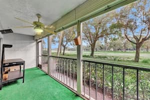 5860 Nw 44th St 111, Lauderhill