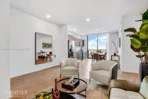 398 Ne 5th St 1601, Miami