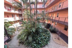 2861 Somerset Dr 315, Lauderdale Lakes