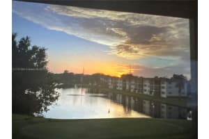 411 S Hollybrook Dr 308, Pembroke Pines