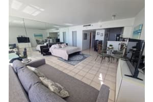 100 Lincoln Rd 1136, Miami Beach