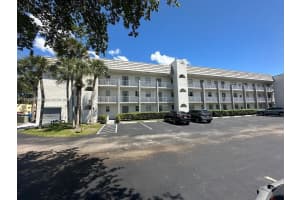 8450 Sunrise Lakes Blvd 306, Sunrise