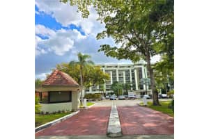 7050 Nw 44th St 306, Lauderhill