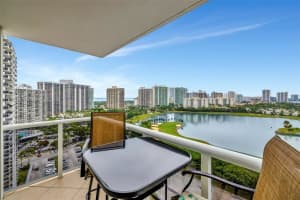 3625 N Country Club Dr 1903, Aventura
