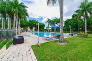 9350 Fontainebleau Blvd 209, Miami