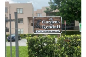 10985 Sw 107th St 211, Miami