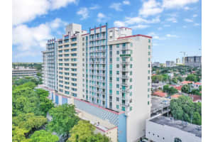 3000 Coral Way 1009, Miami