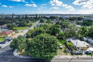 3114 Nw 46th St, Miami