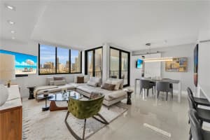 1581 Brickell Ave 1007, Miami