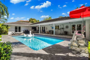 8234 Sw 60th Ct, South Miami