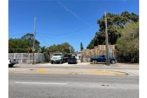 3021 Nw 54th St, Miami