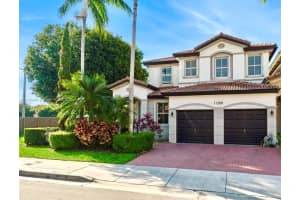 11200 Nw 74th Ter, Doral