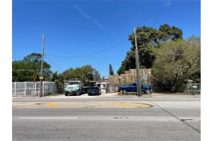 3013 Nw 54th St, Miami