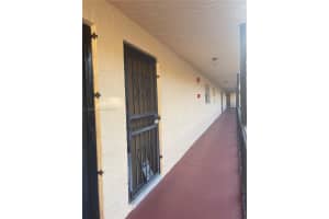 1075 W 68th St 108, Hialeah