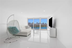 3701 N Country Club Dr 1805, Aventura