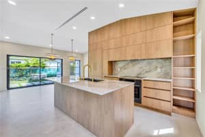 1323 Cleveland Rd, Miami Beach