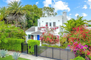 1745 Sw 10th St, Miami