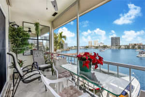 300 Golden Isles Dr 302, Hallandale Beach