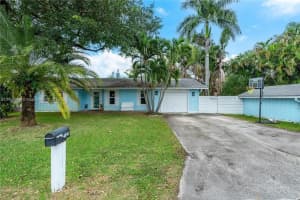 4541 Sw 28th Ter, Dania Beach