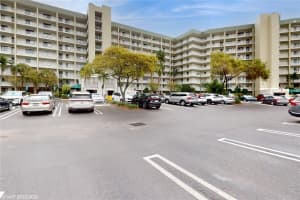 2334 S Cypress Bend Dr 504, Pompano Beach