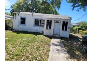 80 Nw 53rd St, Miami