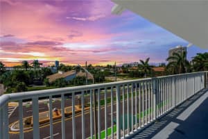 3527 Ne 168th St 409, North Miami Beach