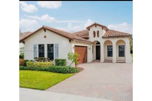 5008 Salerno St, Ave Maria
