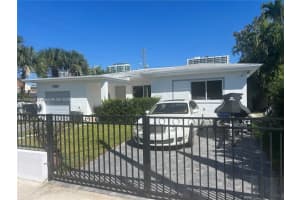 7557 Mutiny Ave, North Bay Village
