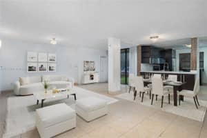 3553 Magellan Cir 311-1, Aventura