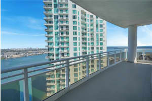 901 Brickell Key Blvd 3208, Miami