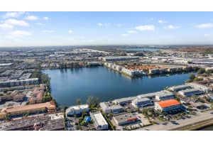 2427 W 52nd Pl 5-1, Hialeah