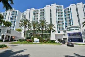 3029 Ne 188th St 902, Aventura