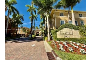 2841 Ne 185th St 513, Aventura