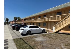 1085 W 71st St 26, Hialeah