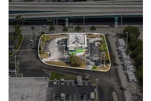 7490 Nw 25th St, Miami