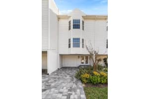3331 Lighthouse Point Lane 3331, Jacksonville