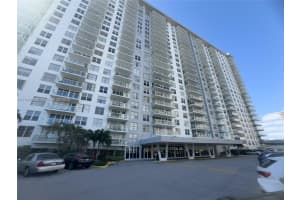 230 174th St 417, Sunny Isles Beach