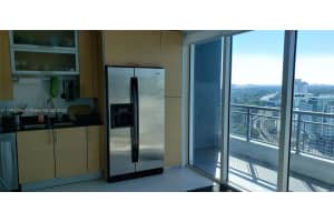 60 Sw 13th St 1621, Miami