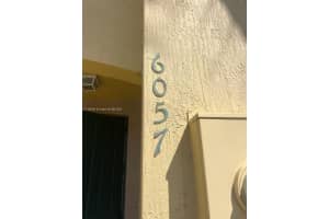 6057 Sw 19th Pl 6057, North Lauderdale