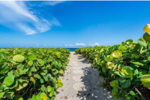 2565 S Ocean Blvd 205n, Highland Beach
