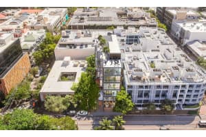 2940 Oak Ave, Miami