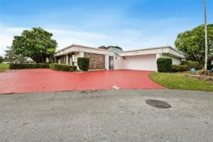 5203 Yellow Pine Ln, Tamarac