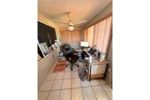 30 E 59th St, Hialeah