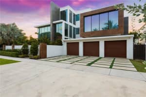 1400 Bayview Dr, Fort Lauderdale