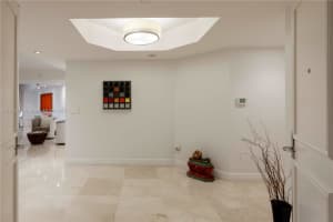 765 Crandon Blvd 307, Key Biscayne