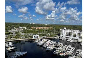 17111 Biscayne Blvd 1403, North Miami Beach