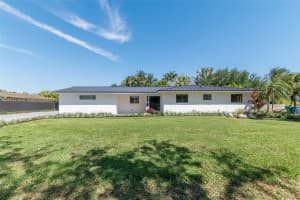9781 Sw 121st St, Miami